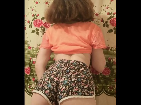 ❤️ Gadis muda seksi menanggalkan celana pendeknya di depan kamera Sialan di id.amzhoka.top ️❤